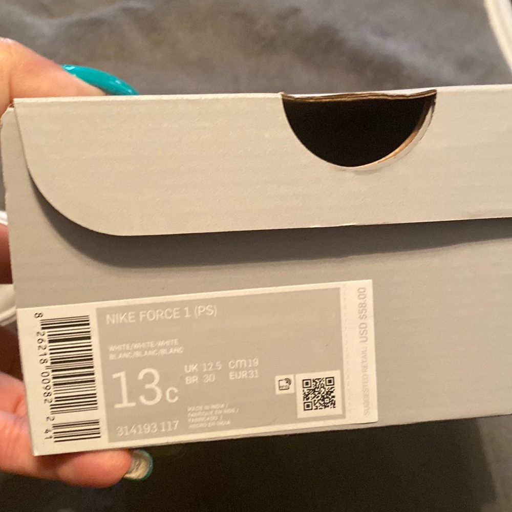 White Girl/Boy Air Force 1